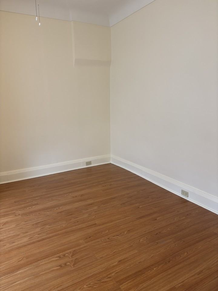 550A Durie Street - Photo 6 of 14