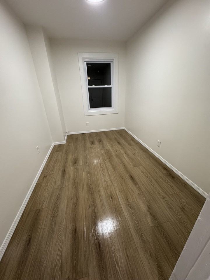 15 Van Courtland Pl #2 - Photo 4 of 18