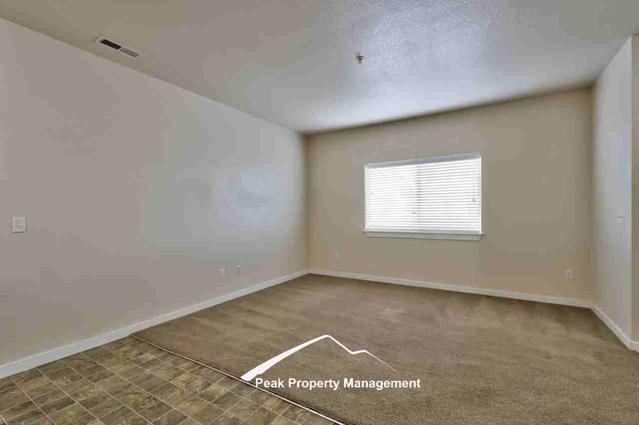 431 1st Ave N - Photo 3 of 20