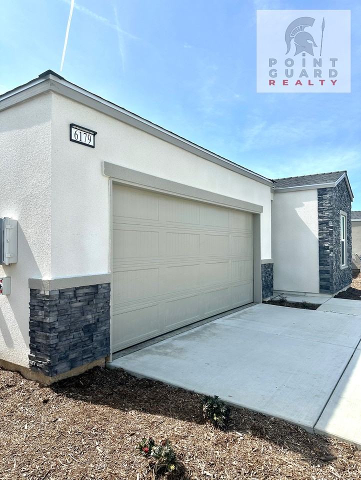 6179 E Giavanna Ave #1 - Photo 4 of 47