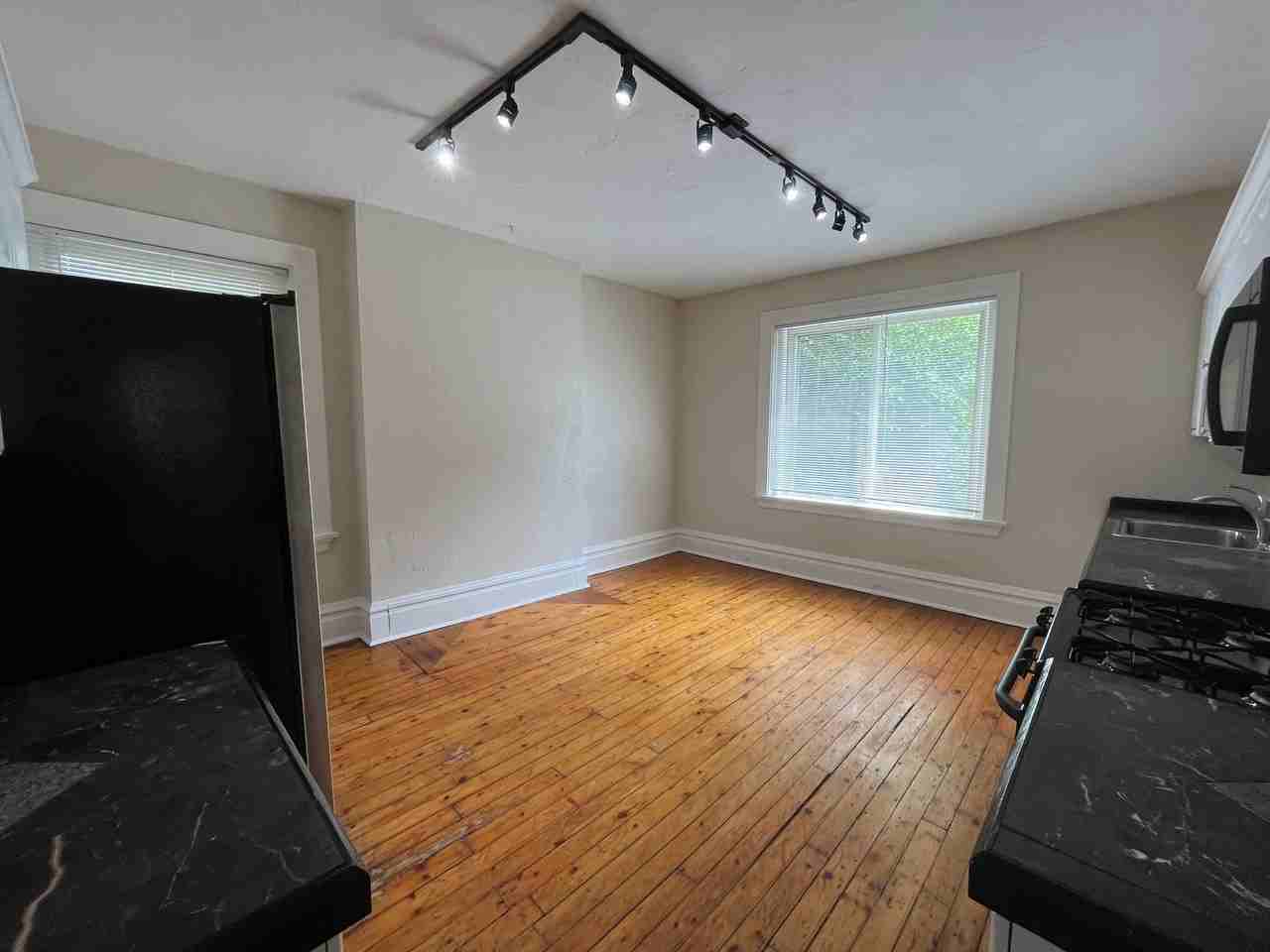 6815 Thomas Blvd #2 - Photo 4 of 29