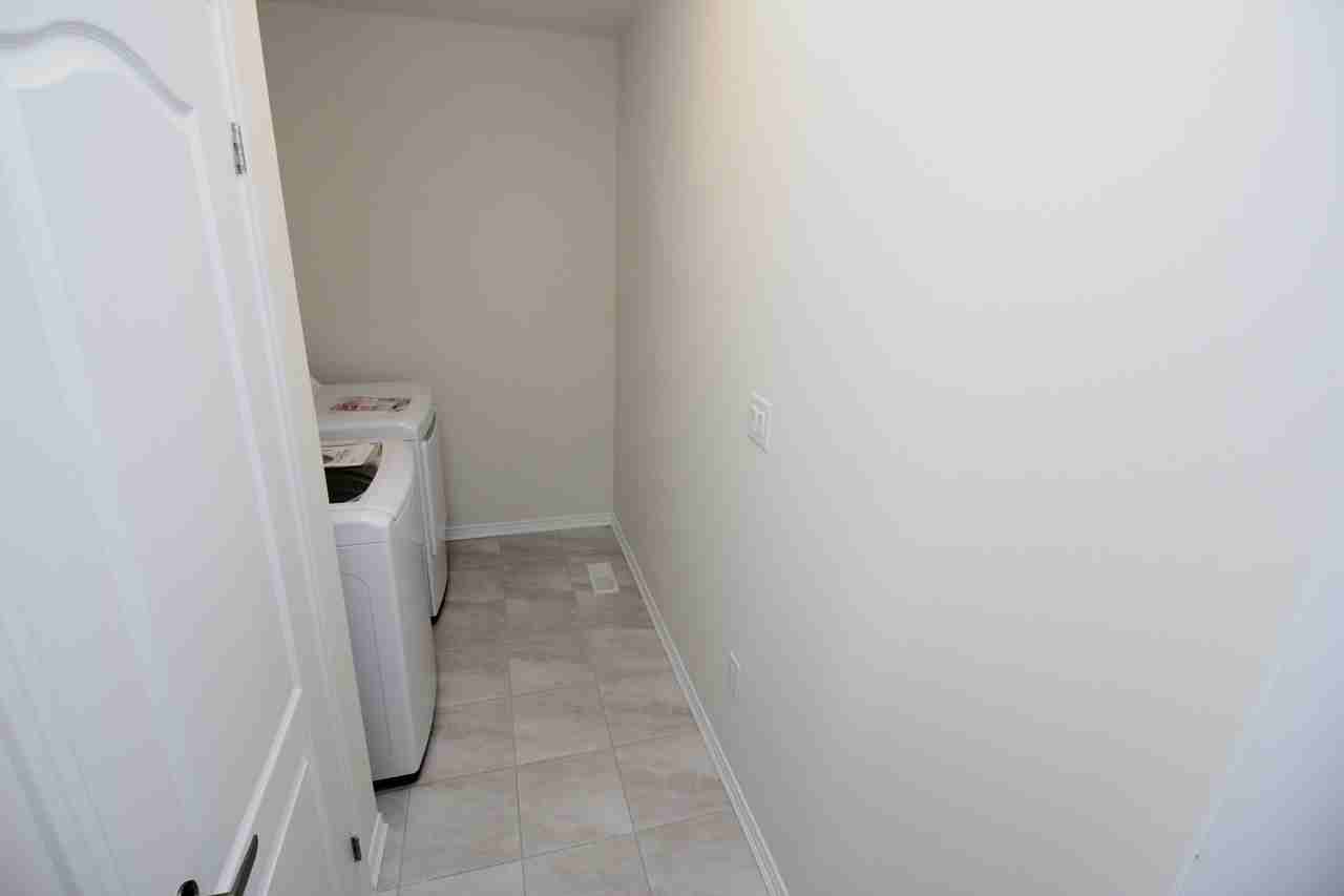 176 Maclachlan Ave #1 - Photo 7 of 14