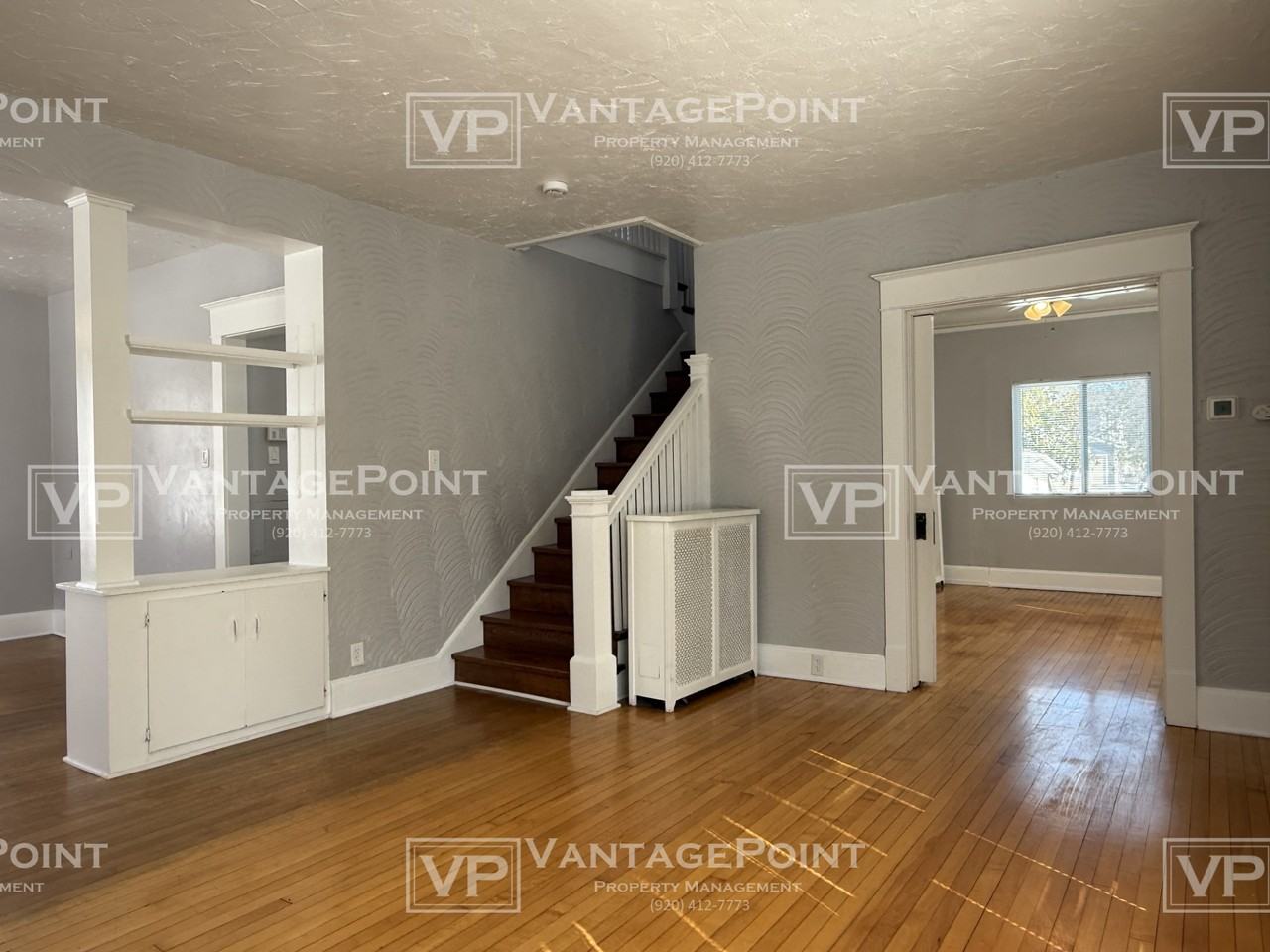 722 Bond St #1 - Photo 4 of 23