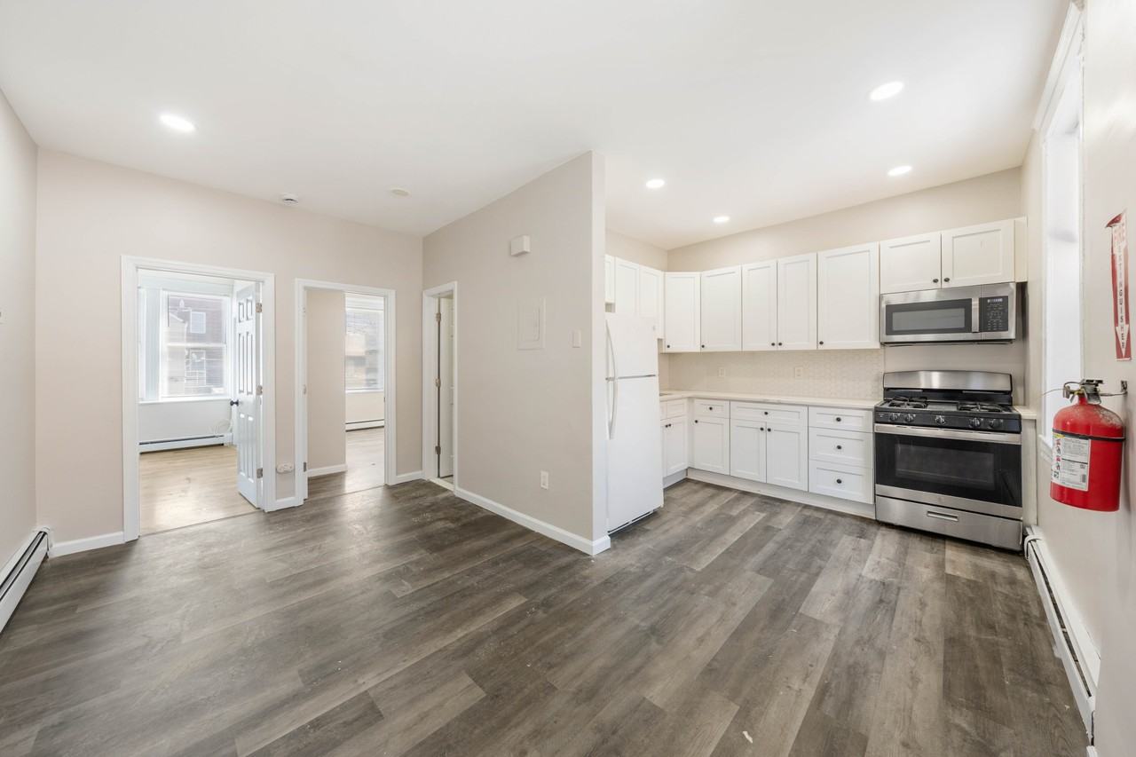 14 1st St #2 - Photo 3 of 25