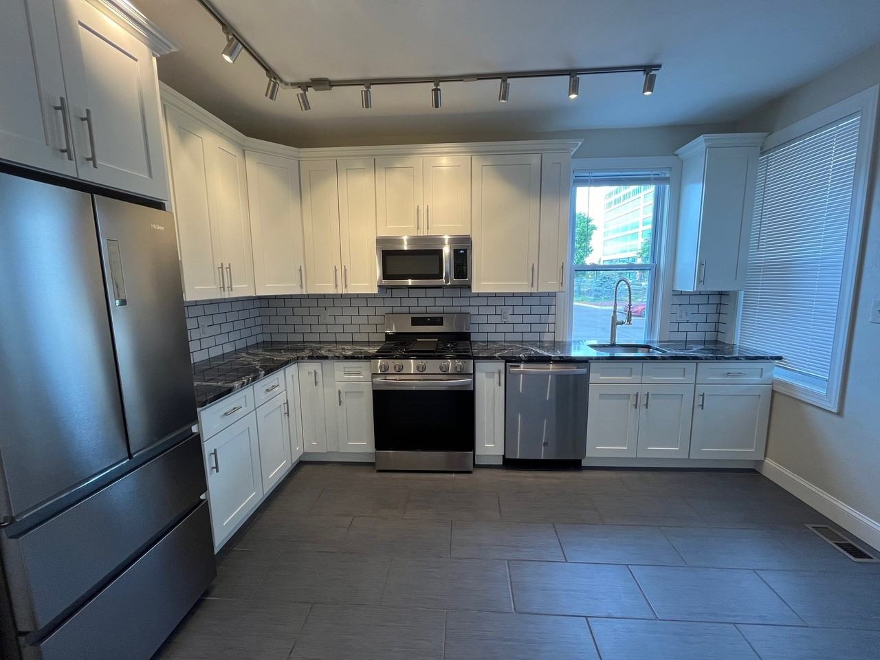 211 Amber St #1 - Photo 3 of 23