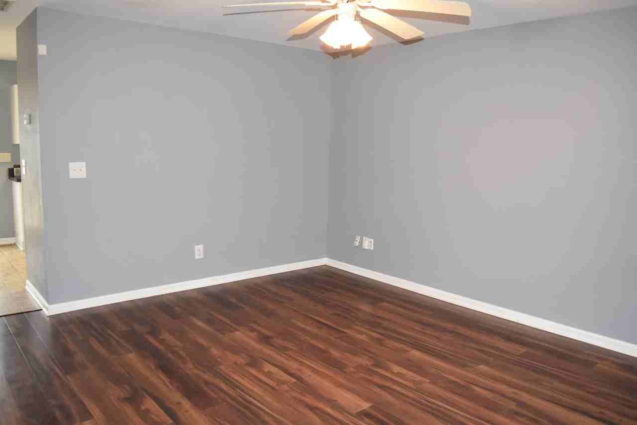 3911 Hathaway Hills Dr #1 - Photo 5 of 22