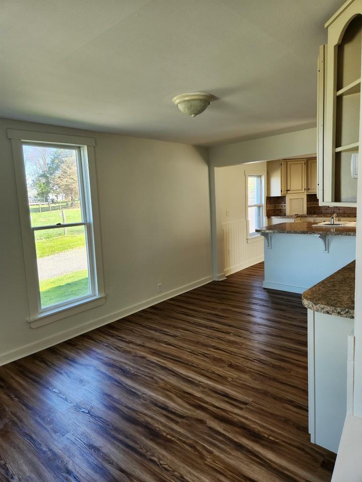 53 Liberty Ln #1 - Photo 2 of 19