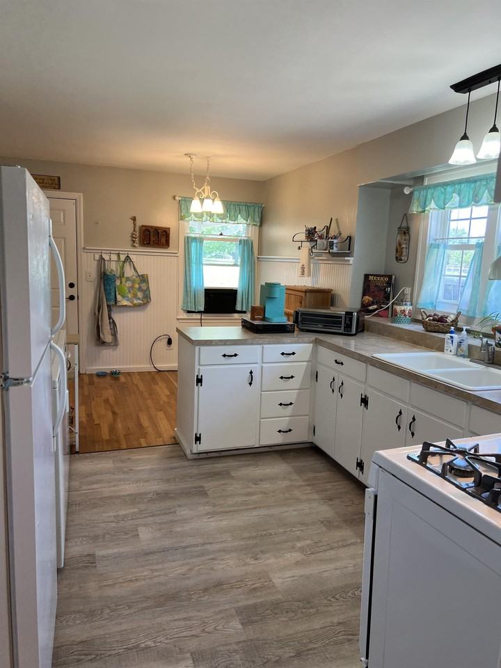 601 E Mckissock St #1 - Photo 5 of 46