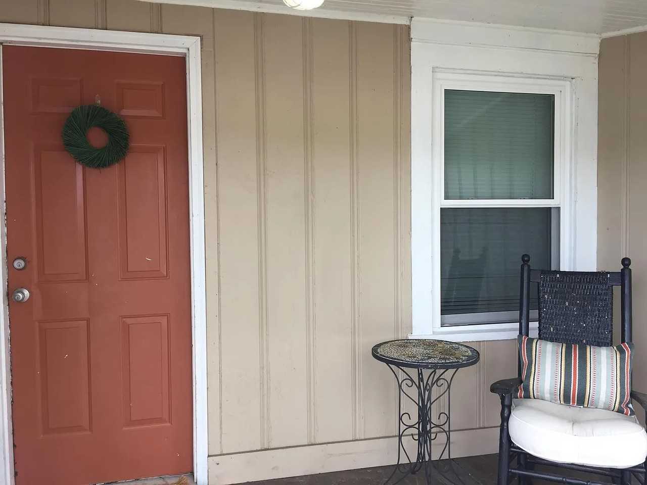 4505 Ne Winn Rd #1 - Photo 2 of 24