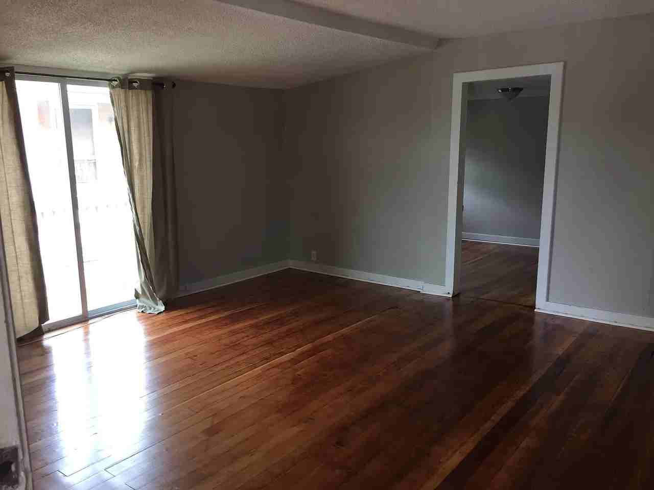 4505 Ne Winn Rd #1 - Photo 4 of 24