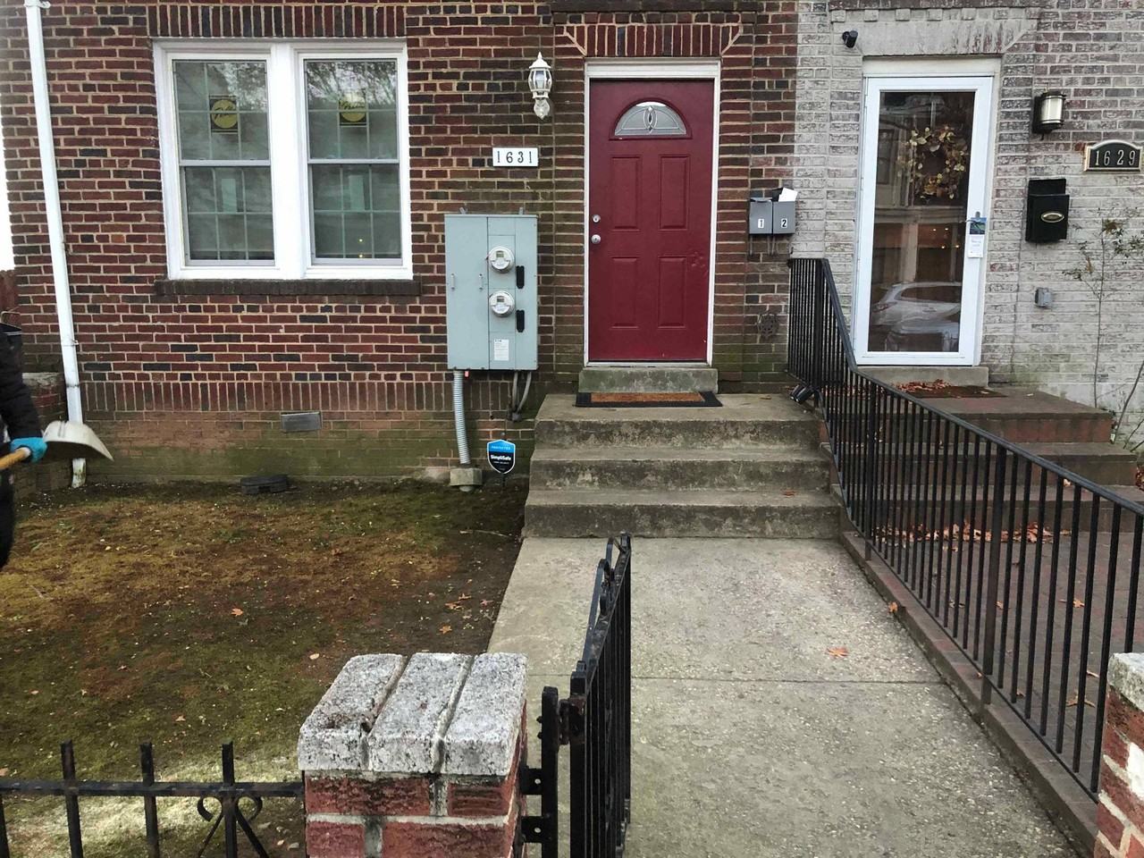 1631 E St Se #1 - Photo 2 of 2