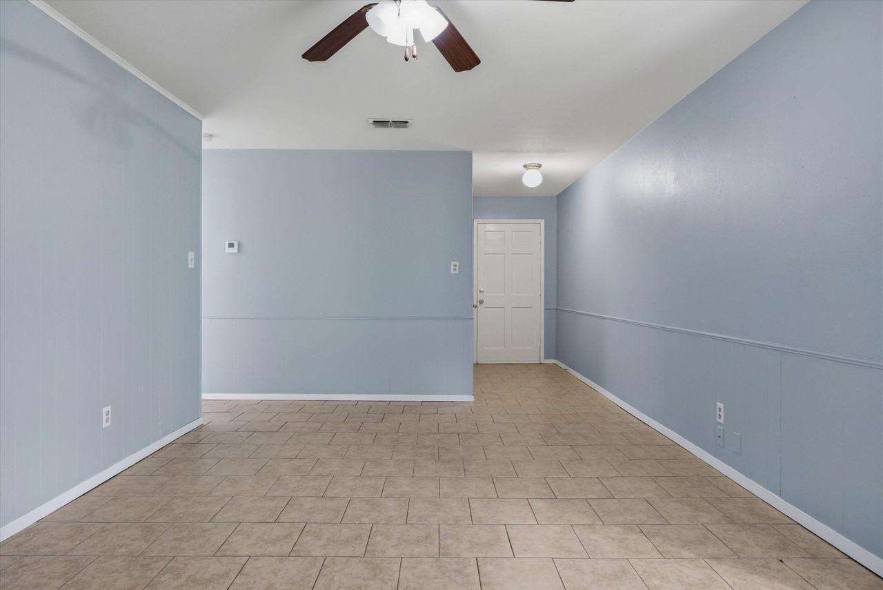 908 W Highway 243 #1 - Photo 7 of 28