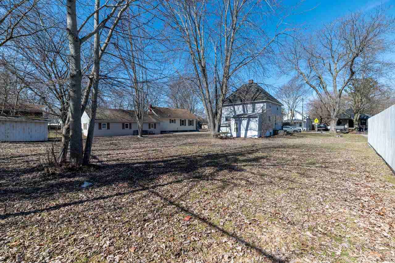 1827 Gilbert St #1 - Photo 5 of 22