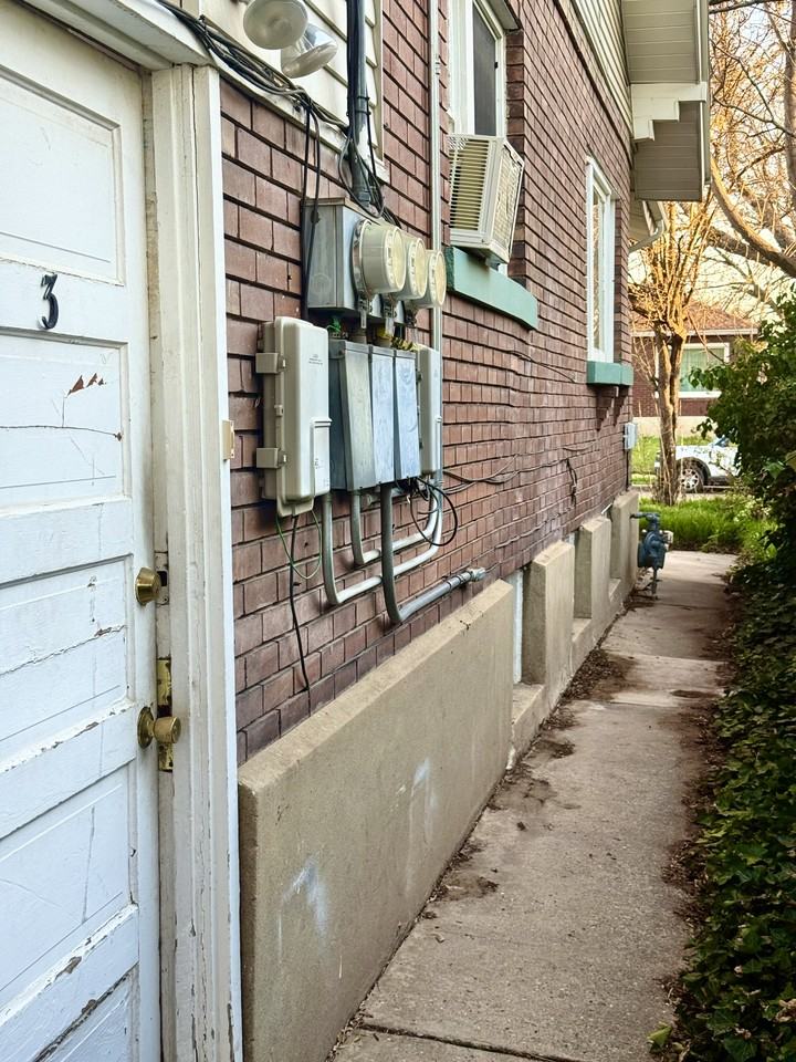 925 Wilson Ave #3 - Photo 2 of 30