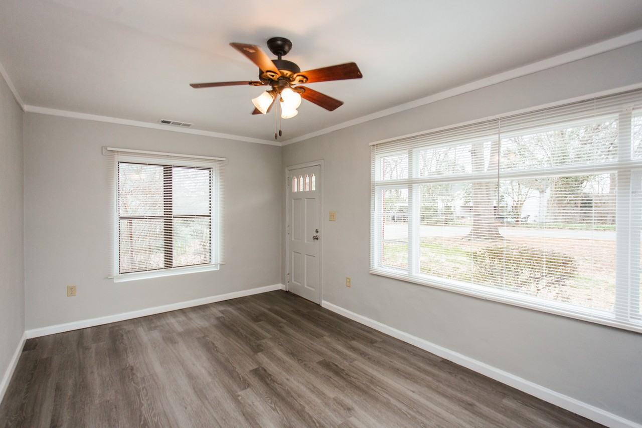 145 Sylvia Cir #1 - Photo 5 of 26