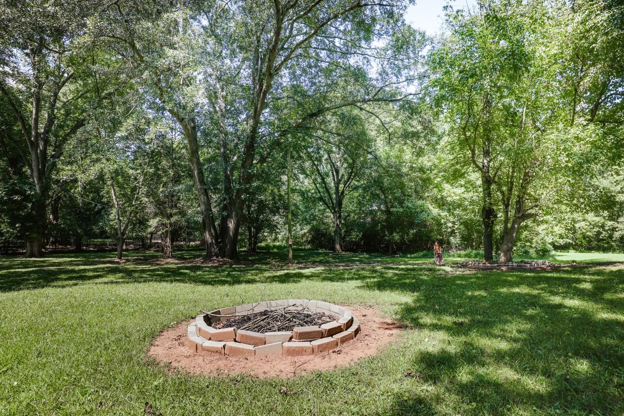 175 Herman St #1 - Photo 5 of 35