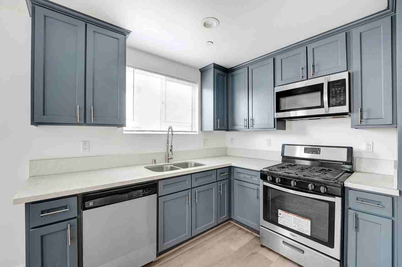 2439 Malabar St #2439 - Photo 4 of 31