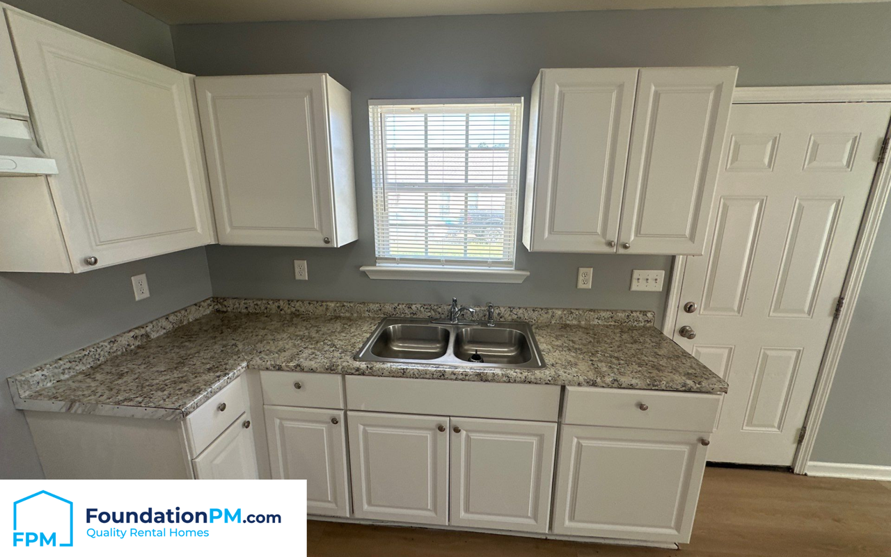3751 Oak Lake Ln #1 - Photo 4 of 17