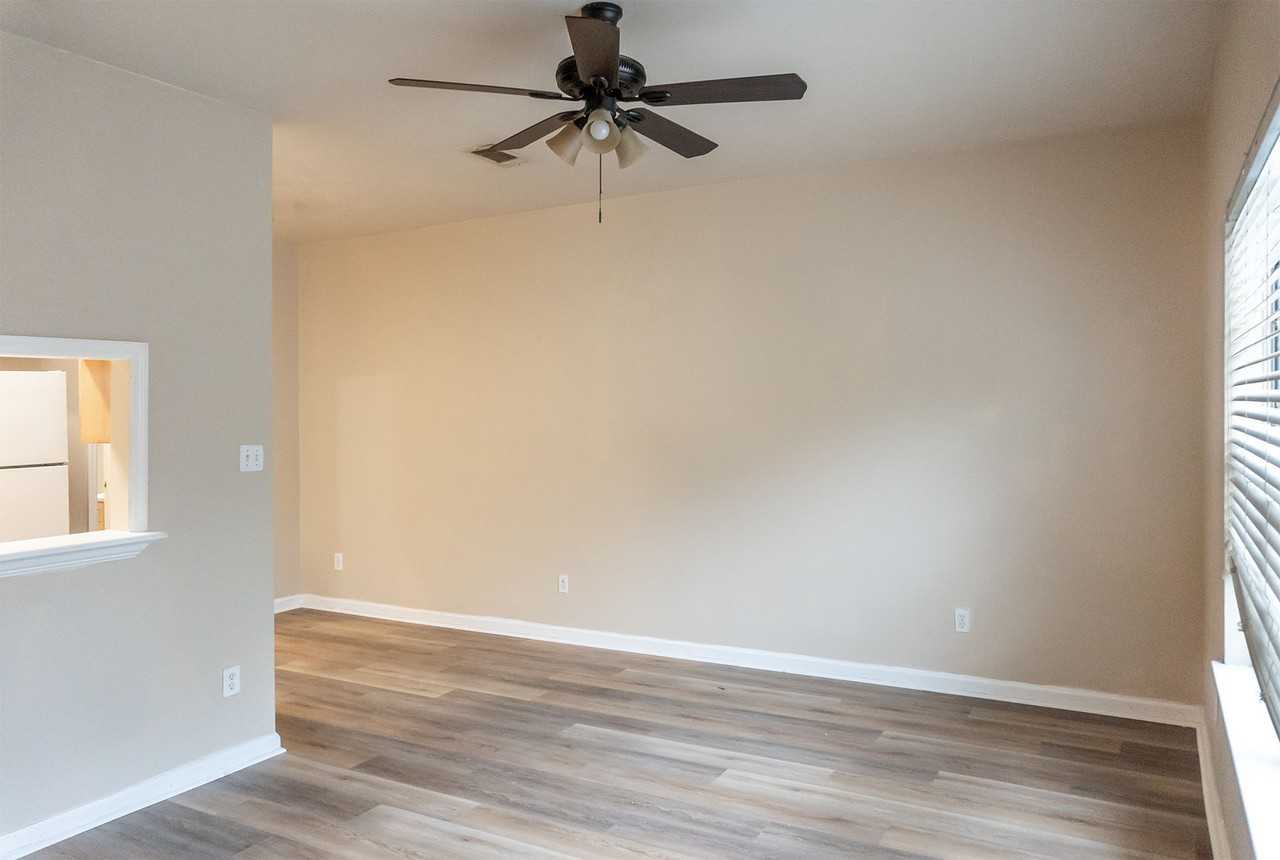 2403 Hartsfield Rd #1 - Photo 3 of 15