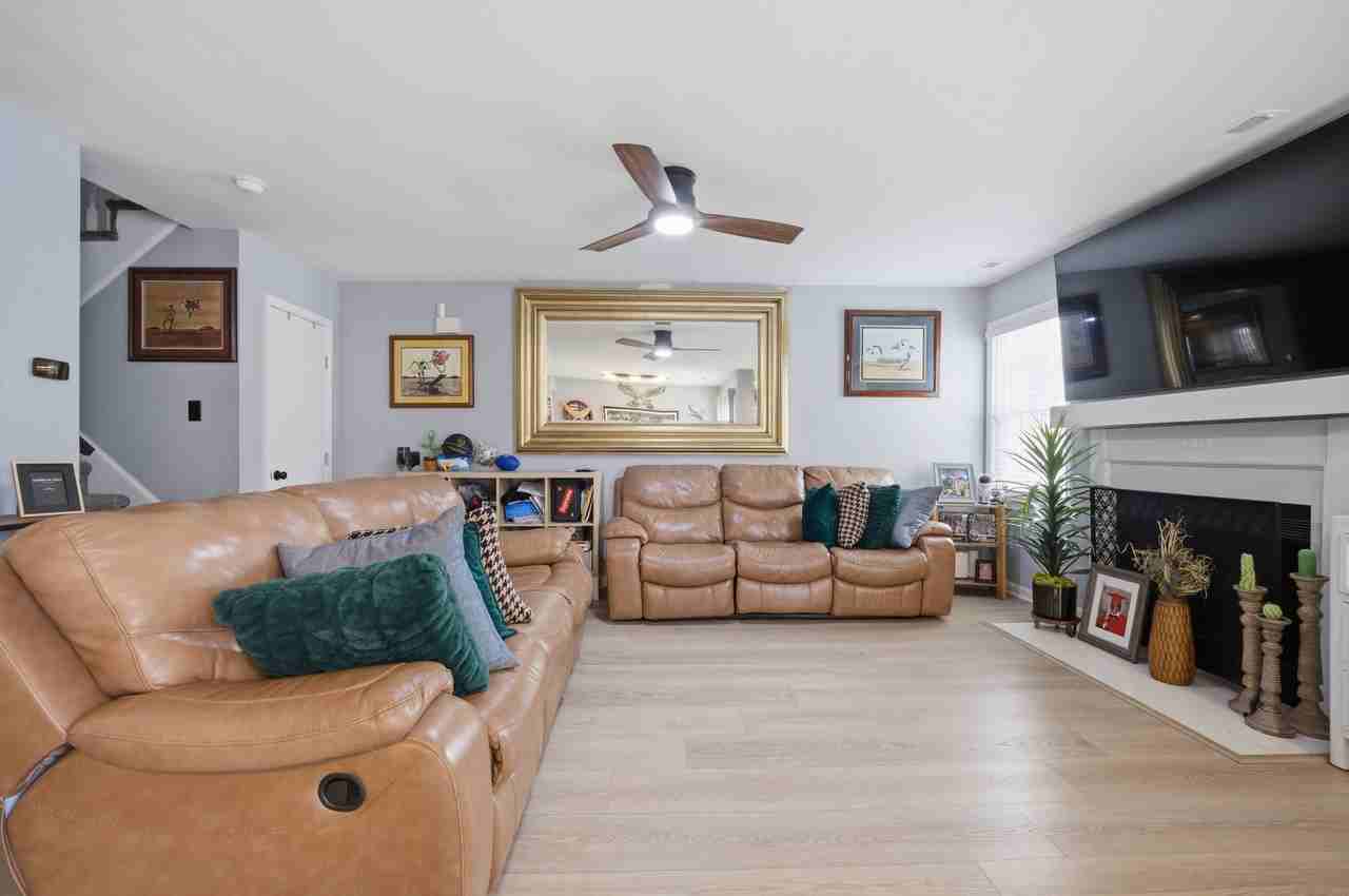 6 Tamarisk Quay #1 - Photo 2 of 10