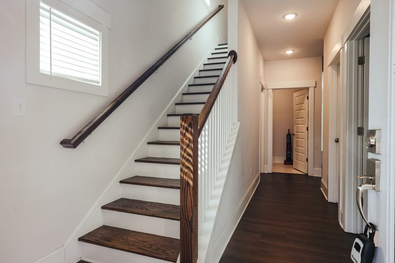 372 Arch St #1 - Photo 3 of 42