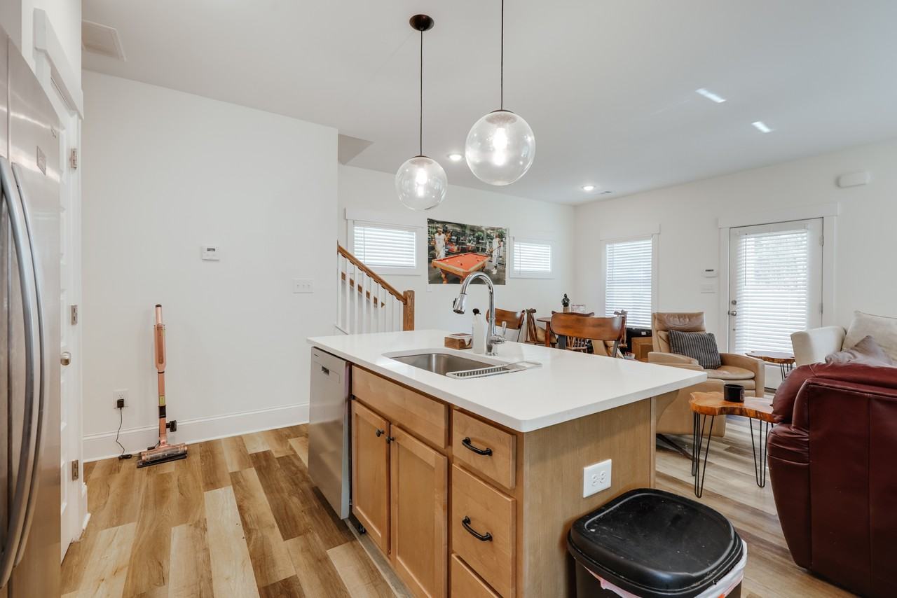 374 Arch St #1 - Photo 6 of 24