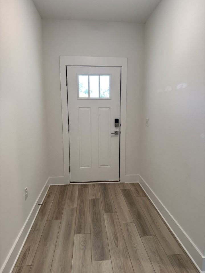 210 Lyla Ln #150 - Photo 5 of 30