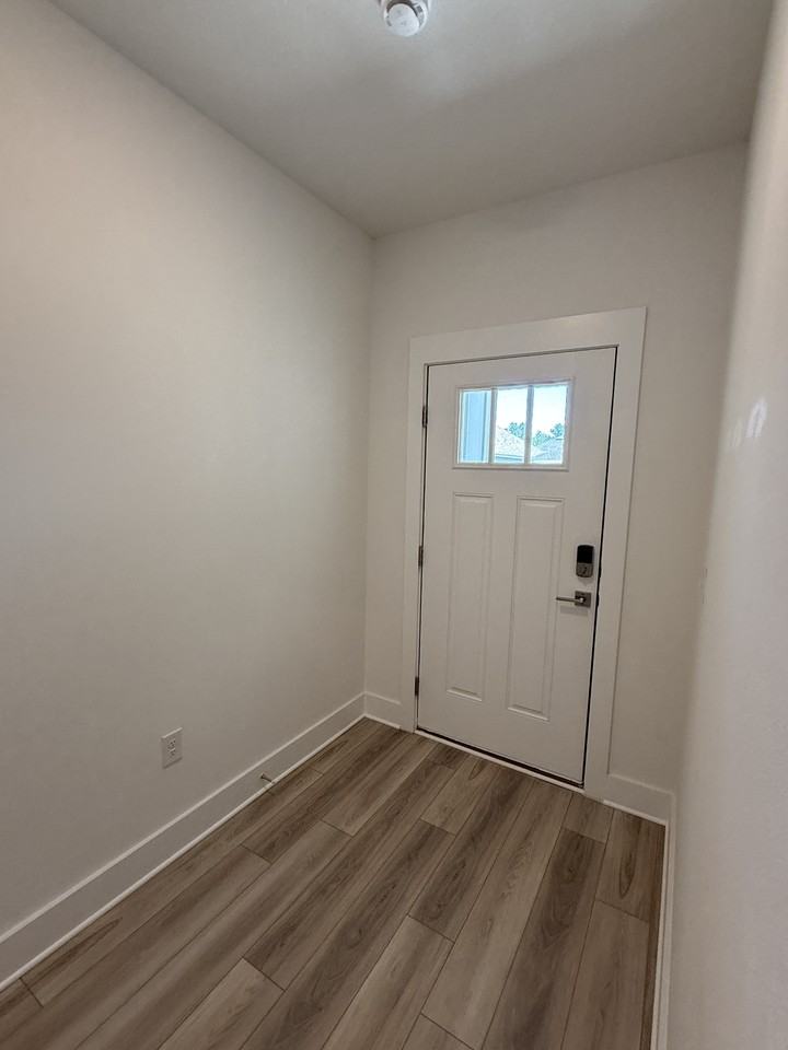 210 Lyla Ln #150 - Photo 7 of 30