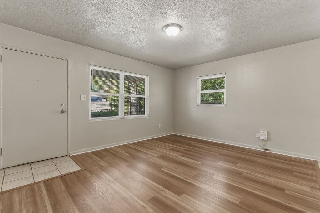 1427 Connecticut St #A - Photo 2 of 15