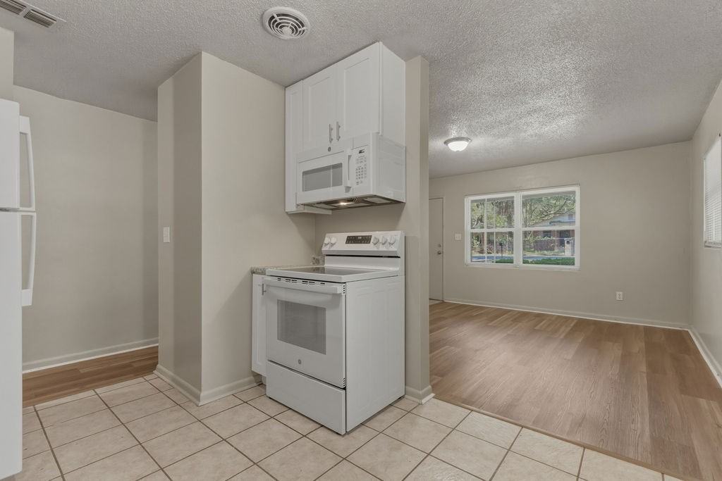 1427 Connecticut St #A - Photo 5 of 15