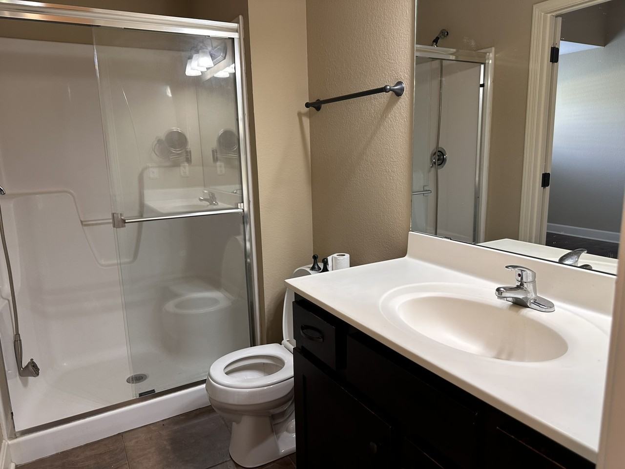 12310 Nw Hunter Dr #1 - Photo 5 of 10