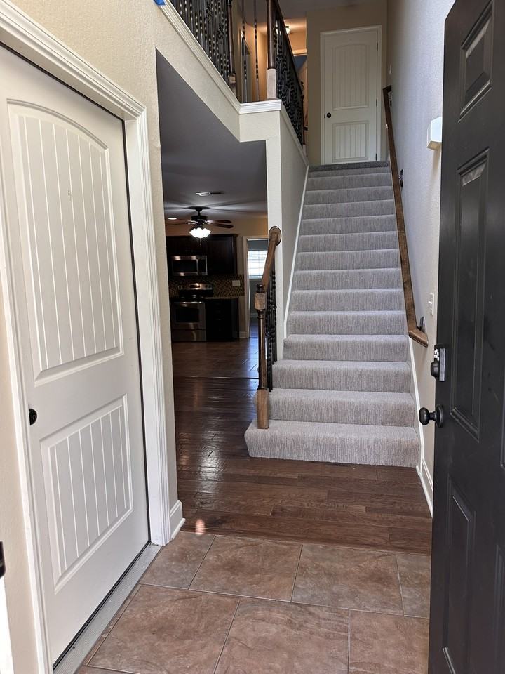 12310 Nw Hunter Dr #1 - Photo 6 of 10