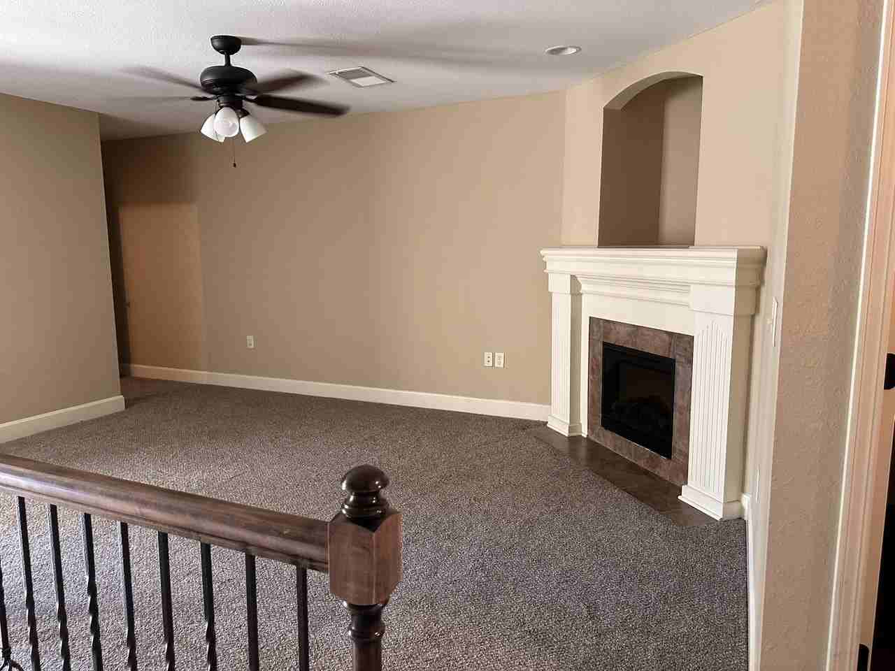 12310 Nw Hunter Dr #1 - Photo 7 of 10