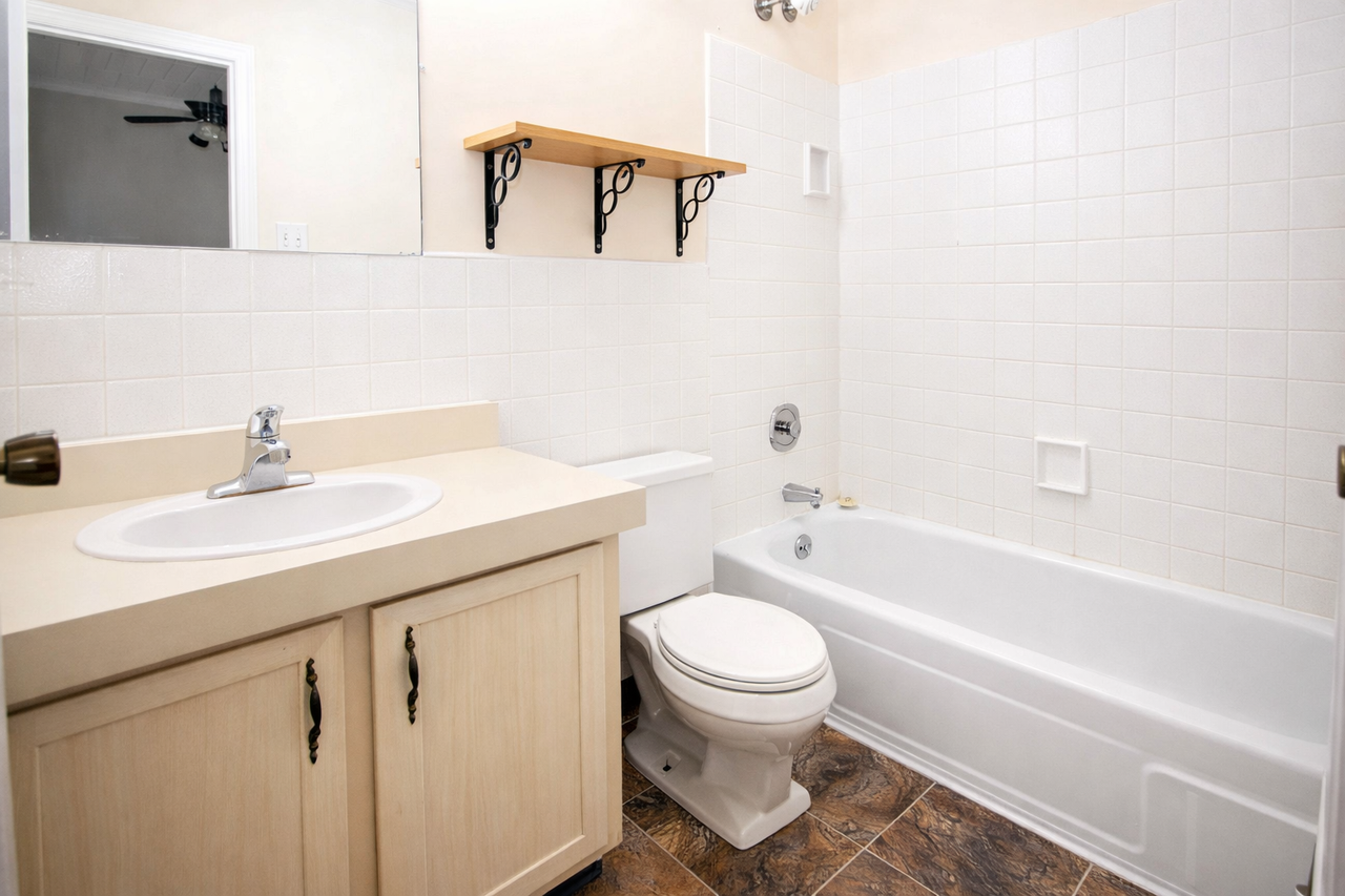 120 FOXWOOD ROADAPT 5 #5 - Photo 5 of 9