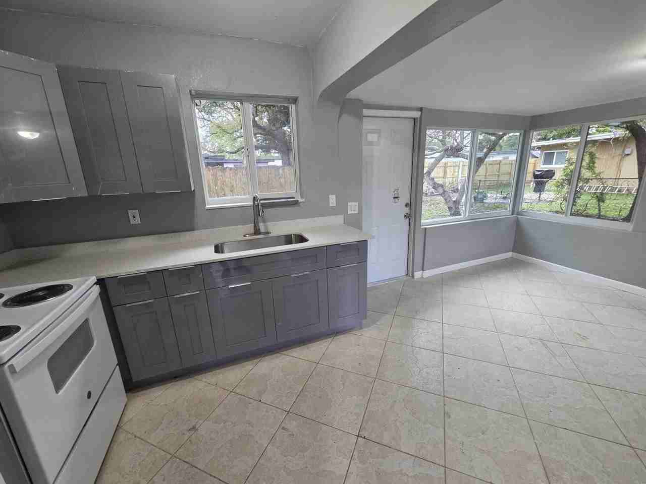 5720 Cleveland Street - Photo 3 of 13