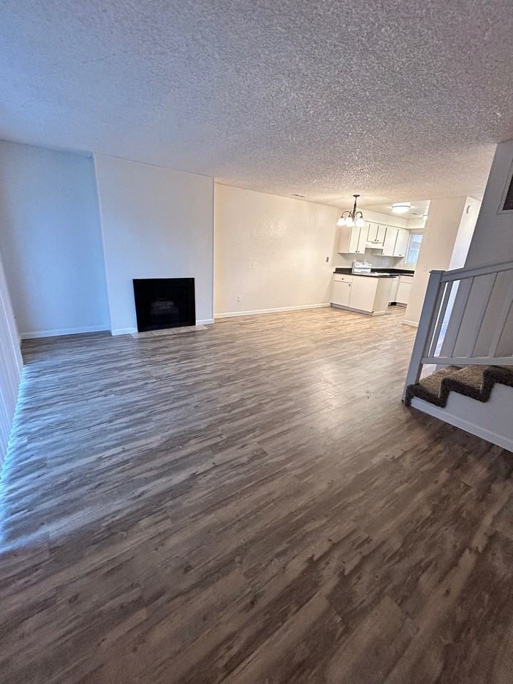 700 Crater Lake Ave #WL87 - Photo 3 of 19