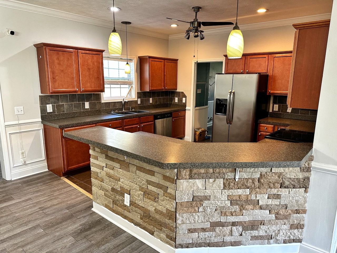 103 Meadowview Ct #1 - Photo 7 of 30