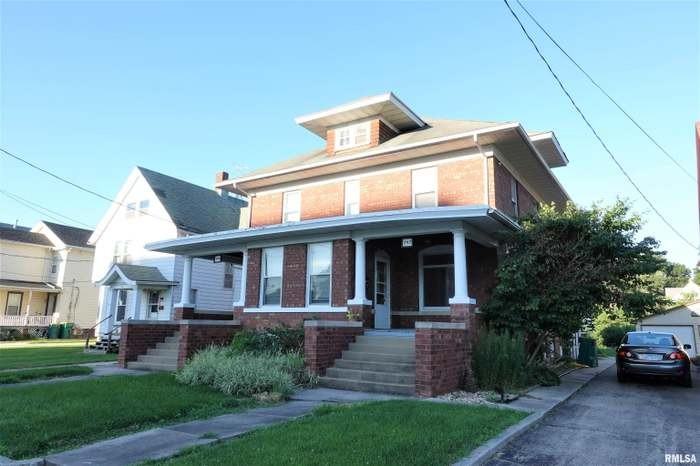 797 N Seminary St #799 - Photo 2 of 10