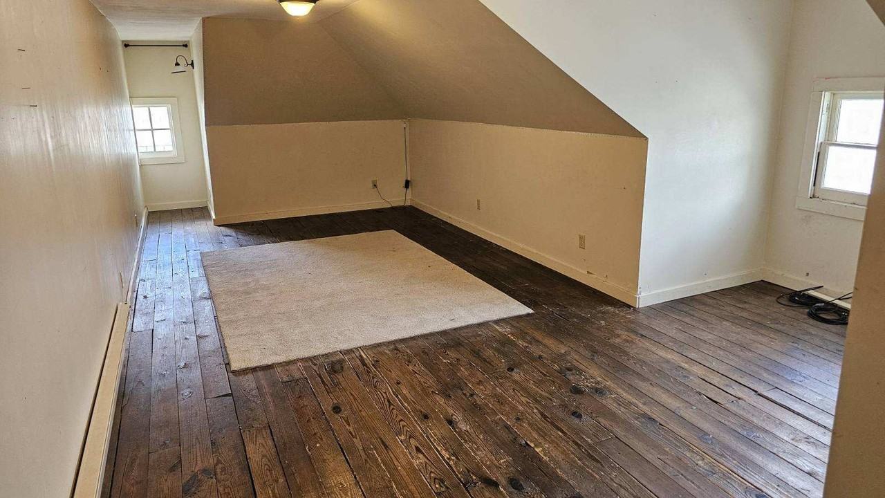 797 N Seminary St #799 - Photo 4 of 10