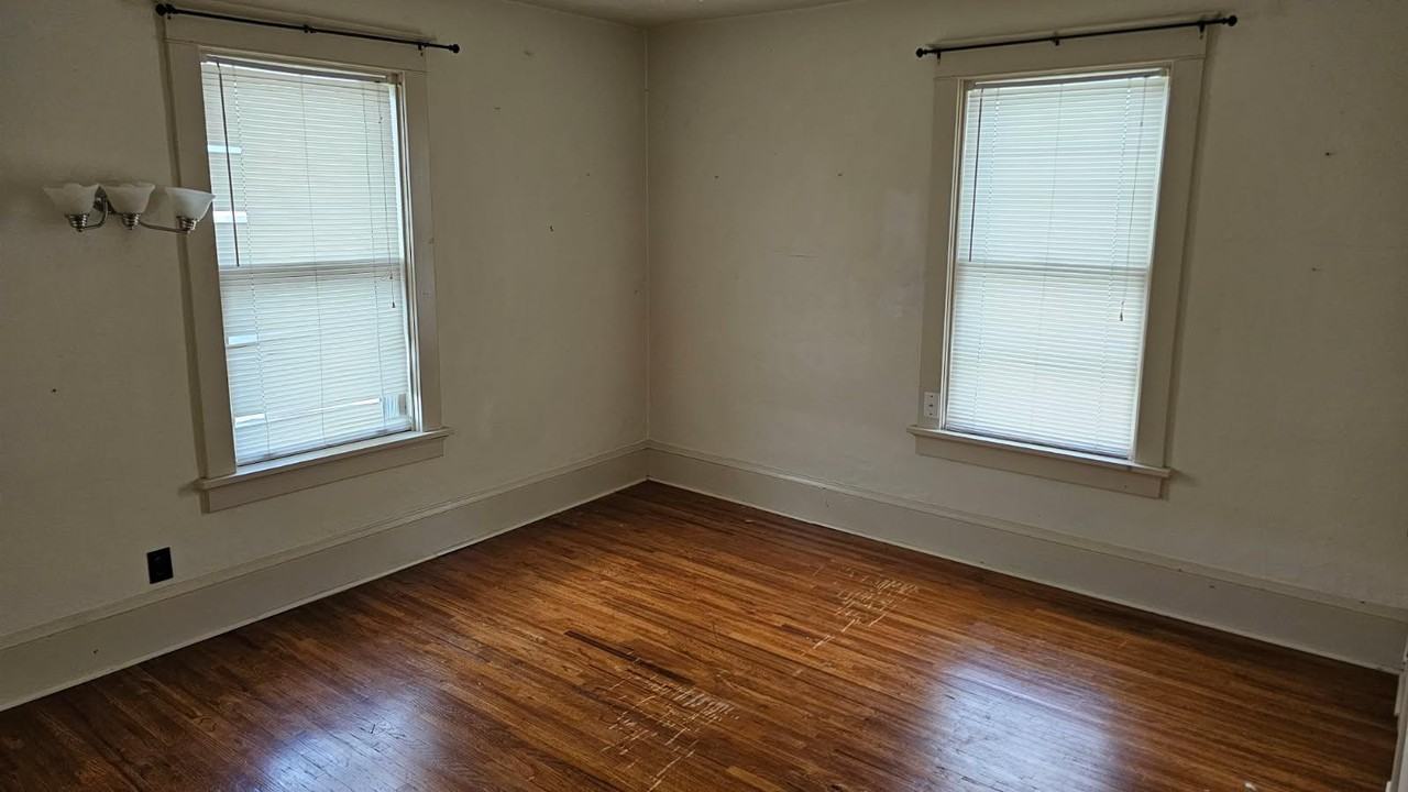 797 N Seminary St #799 - Photo 5 of 10