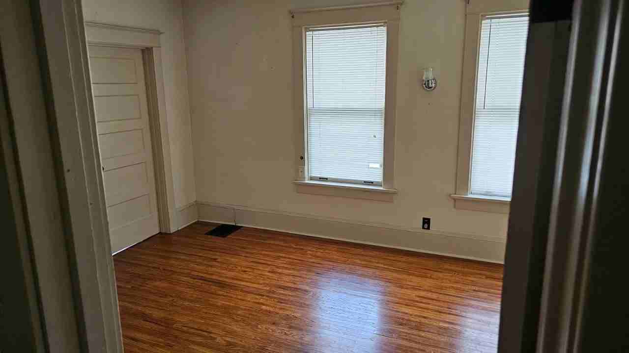 797 N Seminary St #799 - Photo 6 of 10