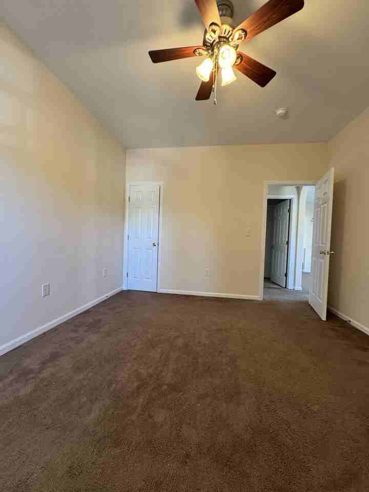 1109 Turtle Creek Road - 1Unit H #1 - Photo 7 of 32