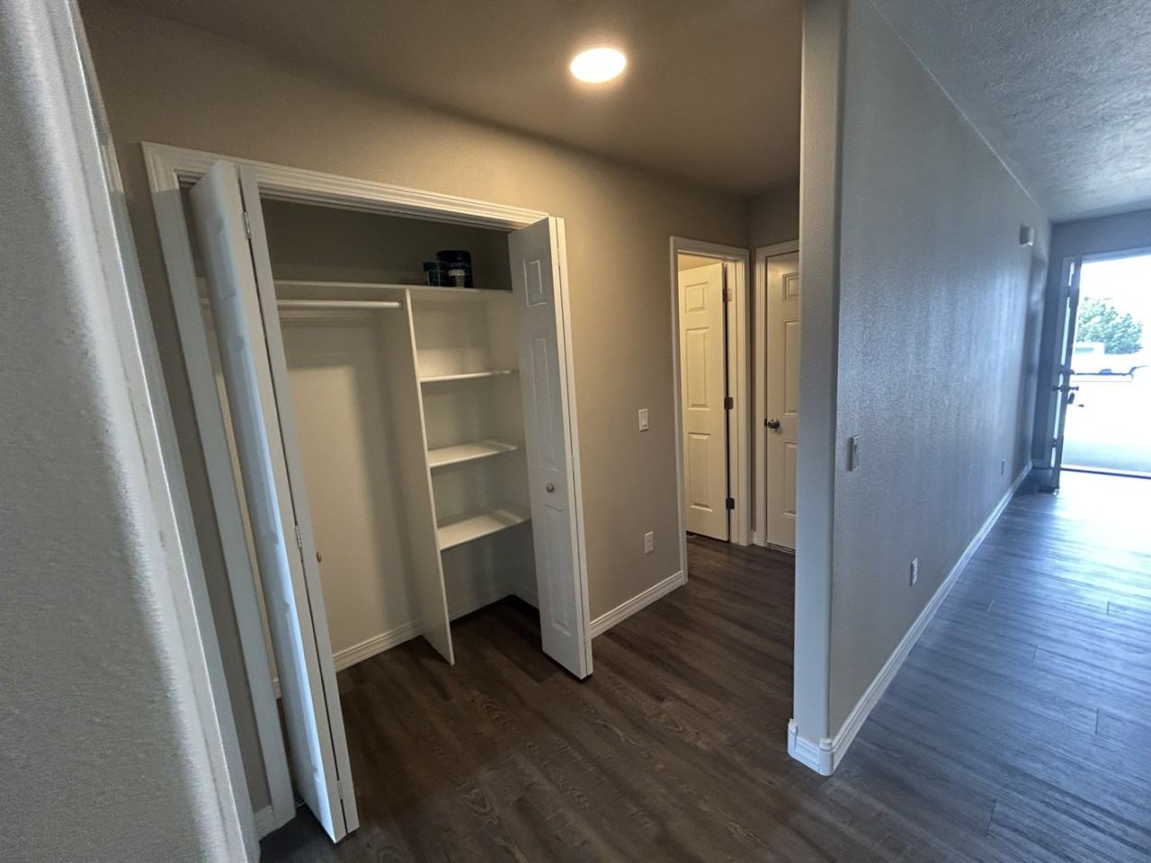 2083 Lakehills Dr #2083 - Photo 7 of 15