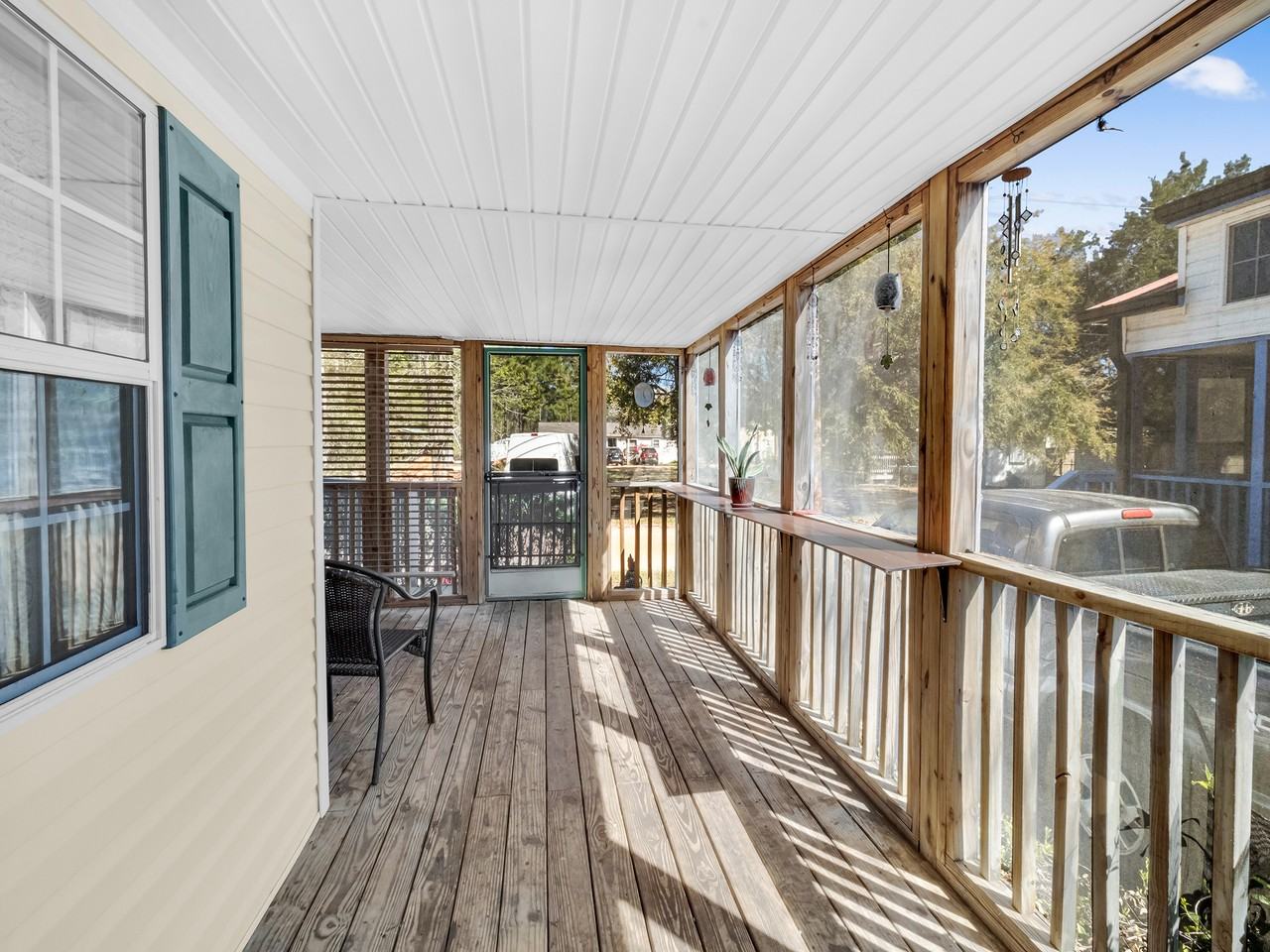 1449 Suncrest St #1 - Photo 2 of 10