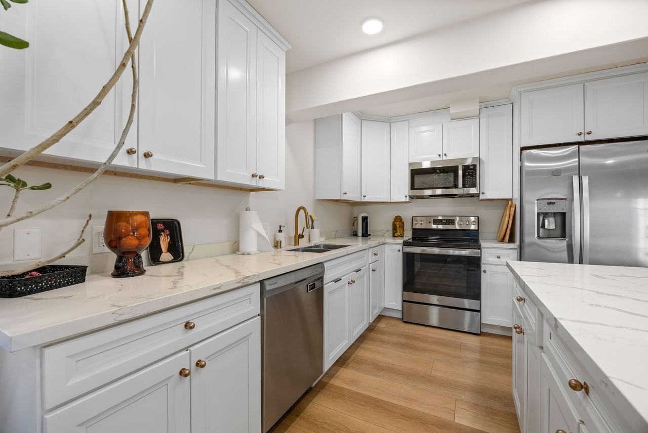 810 California St #1 - Photo 3 of 50