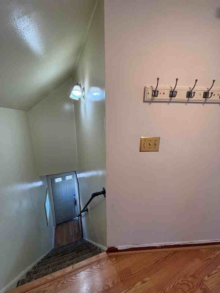 658 Main Rd N #2 - Photo 3 of 9