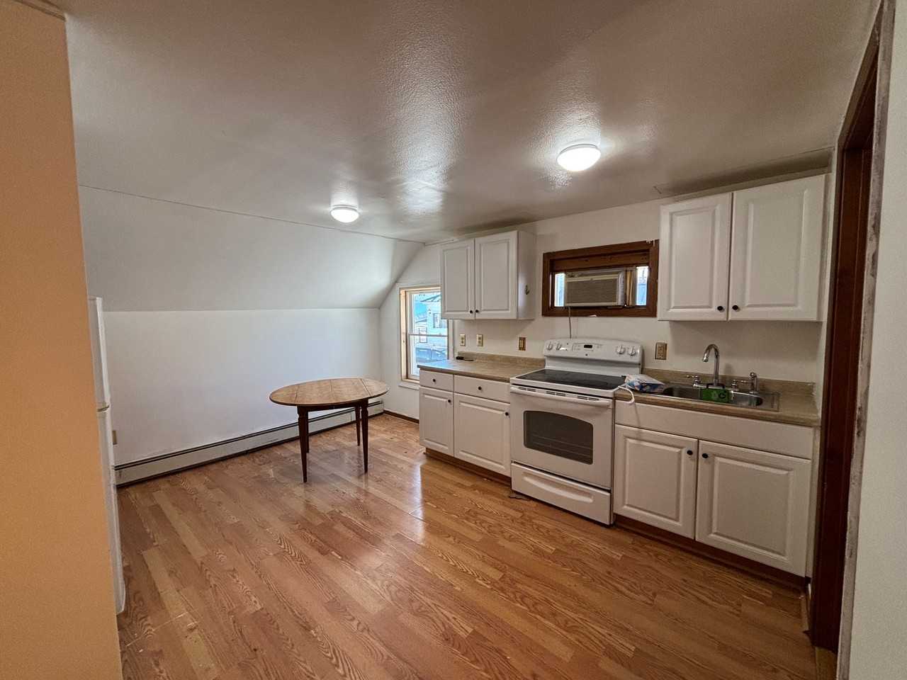 658 Main Rd N #2 - Photo 4 of 9