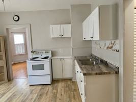 featured image of 906 Burrstone Rd #1