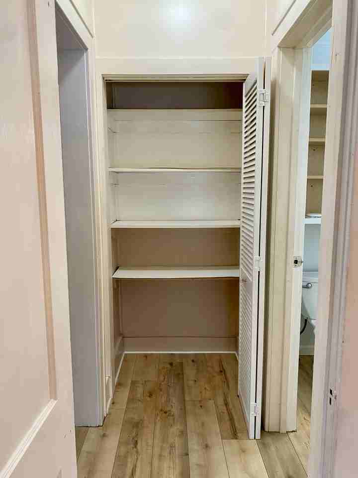 906 Burrstone Rd #1 - Photo 4 of 11