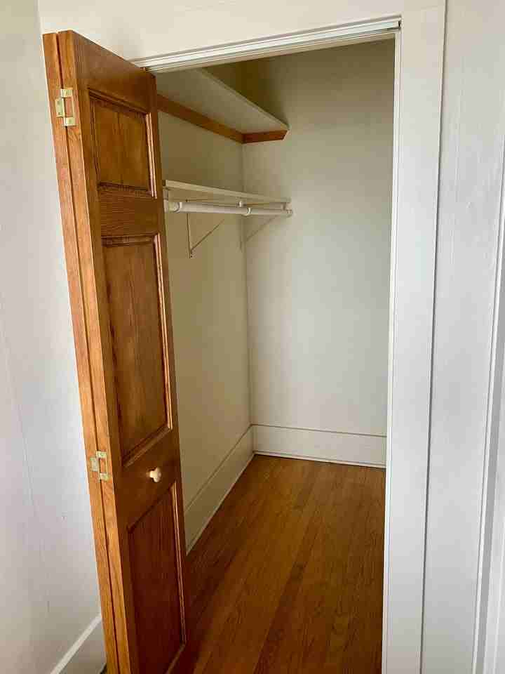 906 Burrstone Rd #1 - Photo 7 of 11